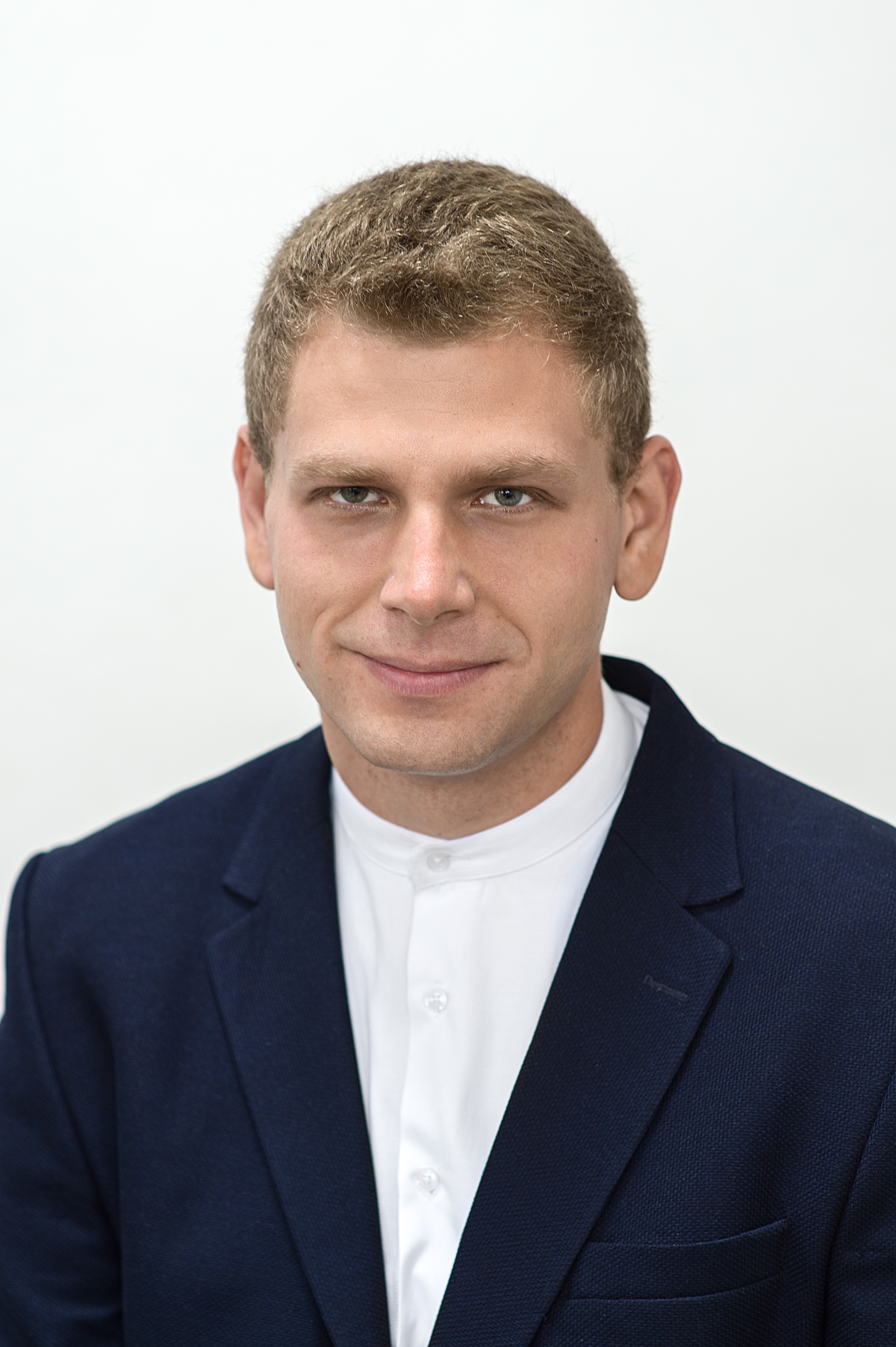 Иванов Антон Викторович.